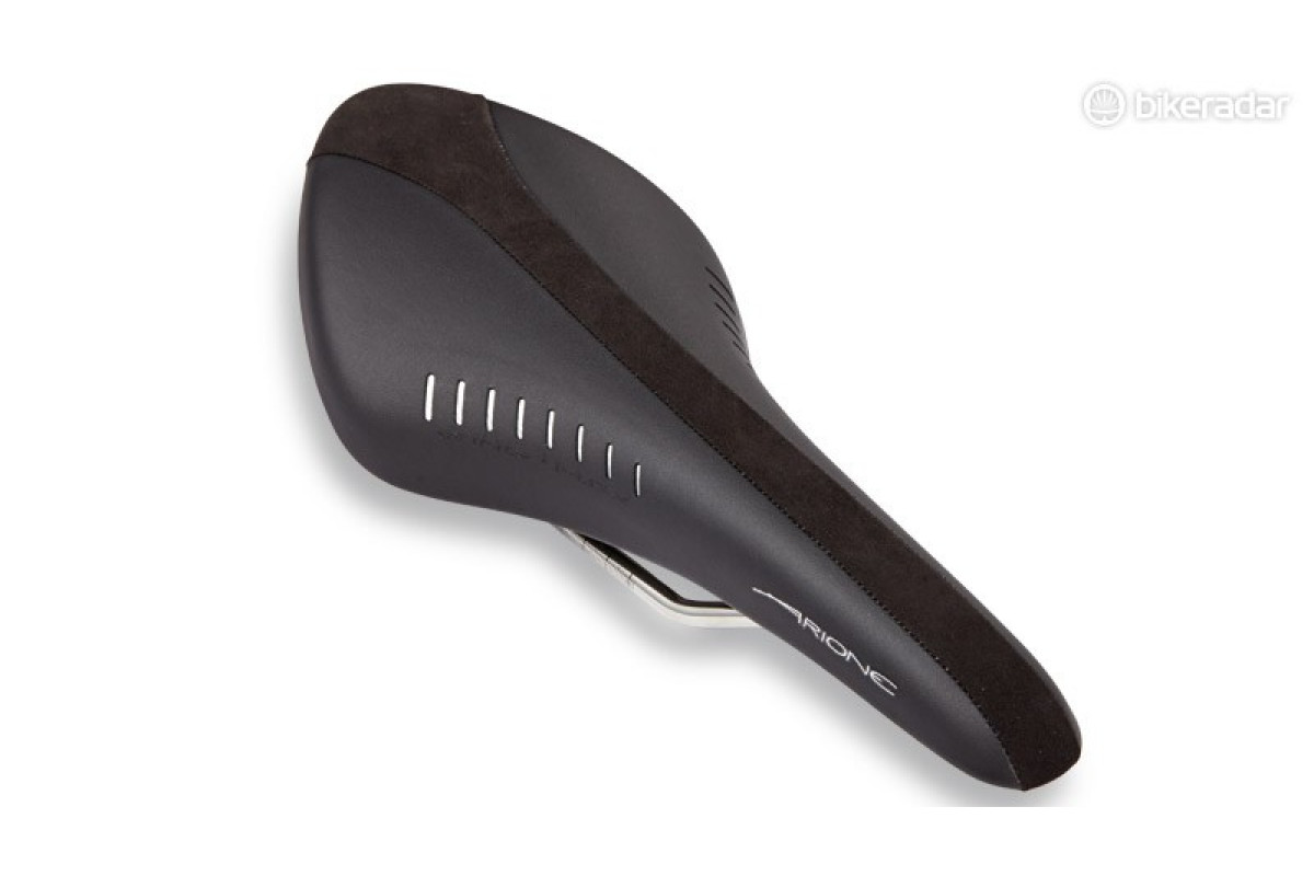 Седло 02-300420 Arione k:ium 300x130мм 232гр алькантара черное FIZIK